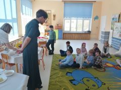 Wielkanocne życzenia pani dyrektor w Makach