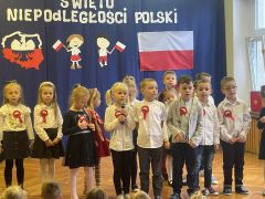 Dzień Niepodległości - występ dzieci