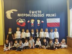 Dzień Niepodległości - występ dzieci